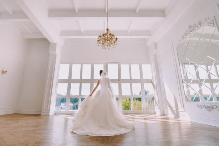 Анастасия и Виталий 1 Наши невесты <p style="text-align: justify;">Счастье быть вместе! Когда рядом любимый, хочется постоянно улыбаться, и глаза светятся радостным блеском! Посмотрите на наших молодых Настеньку и Виталия, они излучают позитив и энергию, когда вместе!!</p>
<p style="text-align: justify;">Коллектив нашего свадебного салона присоединяется ко всем поздравлениям Ваших друзей и близких. Желаем счастья и здоровья Вашей семье на долгие, долгие годы! Потрясающий образ невесты в <span class="removed_link" title="https://bliss.by/catalog/cat-wedding-dress/cat-mori-lee/svadebnoe-plate-mori-lee-2674">свадебном платье Mori Lee 2674</span> получился очень чистым и женственным.</p>
<span style="font-family: -apple-system, BlinkMacSystemFont, Roboto, 'Open Sans', 'Helvetica Neue', sans-serif; font-size: 13px;"> </span>