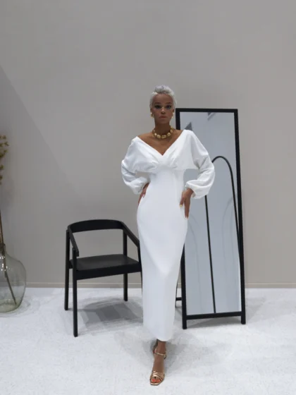 Ода 1 Martha (Марта) Свадебное платье миди с длинными рукавами и открытой спиной.