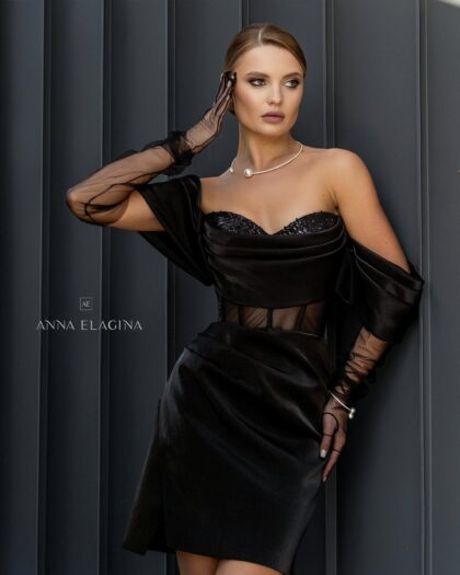 Мафи - Anna Elagina Мафи 1 Anna Elagina <p style="text-align: justify;">Вечернее платье - это изысканное творение, выполненное в стиле футляра из сатин-органзы, которая придаёт ему своеобразное мерцание. Платье также украшено изящным кружевом c бисером, что придает ему особый шарм. Уникальной особенностью этого платья является его трансформируемая структура: оно имеет съемную юбку, благодаря чему можно создавать разные образы и подчеркнуть вашу индивидуальность.</p>
<iframe src="https://www.youtube.com/embed/5eMTLt5pqyc" width="auto" height="600" frameborder="0" allowfullscreen="allowfullscreen"></iframe>